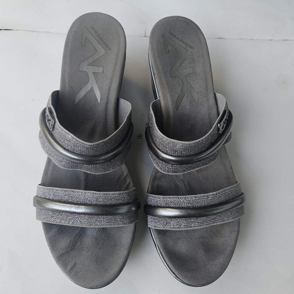 AK Anne Klein Sport Silver Slip-On Wedge Sandals Size 8.5M Pre-Owned